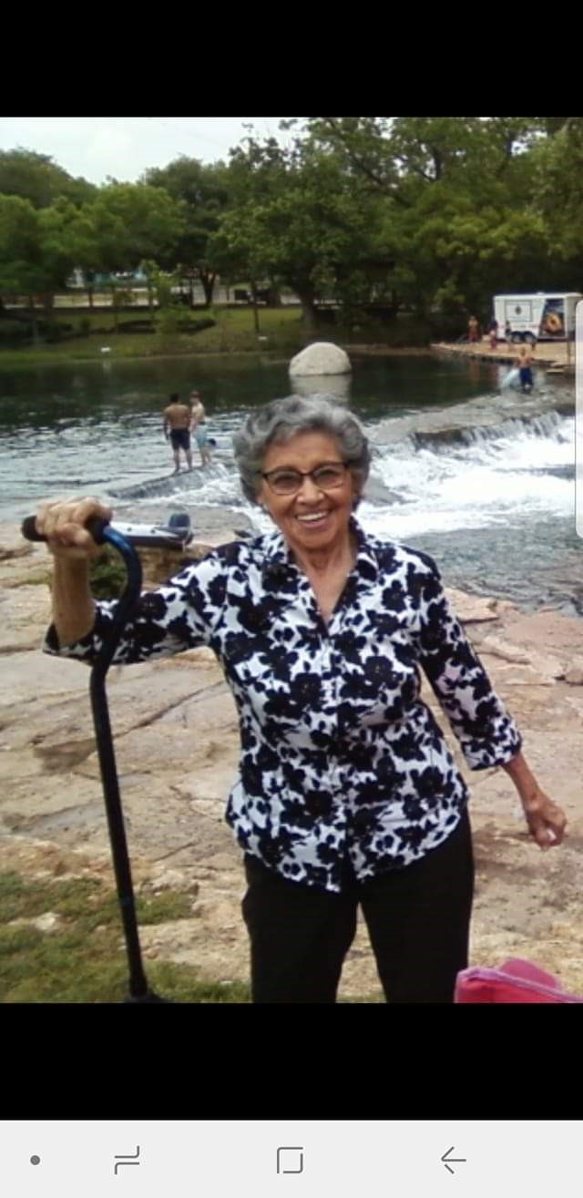 Obituary of Lydia "Lilly" Saldana