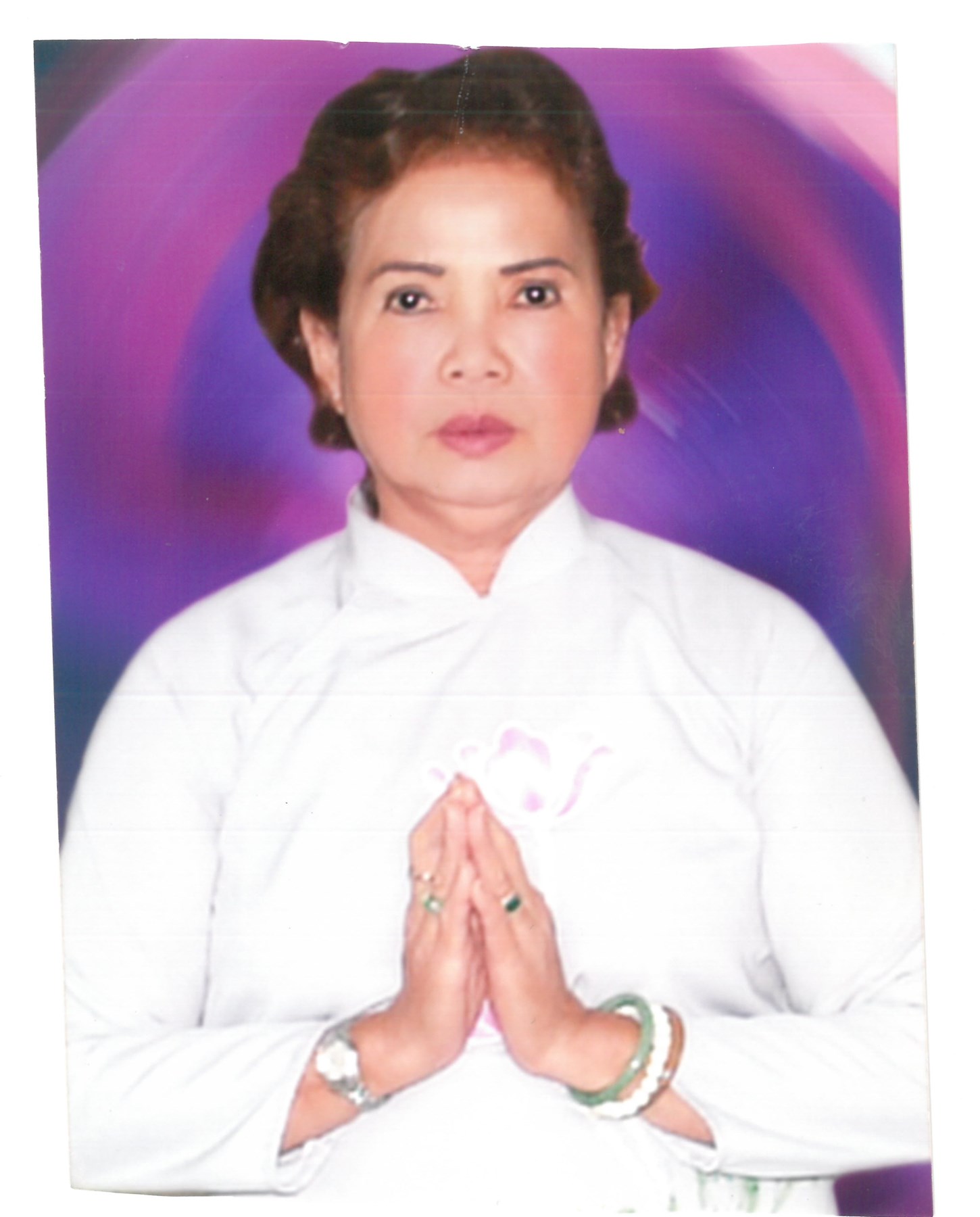 Obituary of Son Thi Le