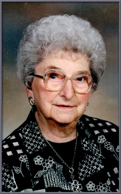 Obituario de Mary Elizabeth Russell