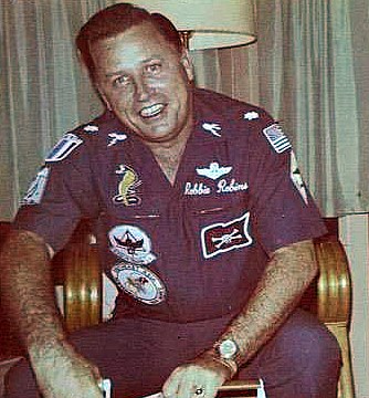 Avis de décès de Lt. Col. Donald M Robinson (USAF) Retired