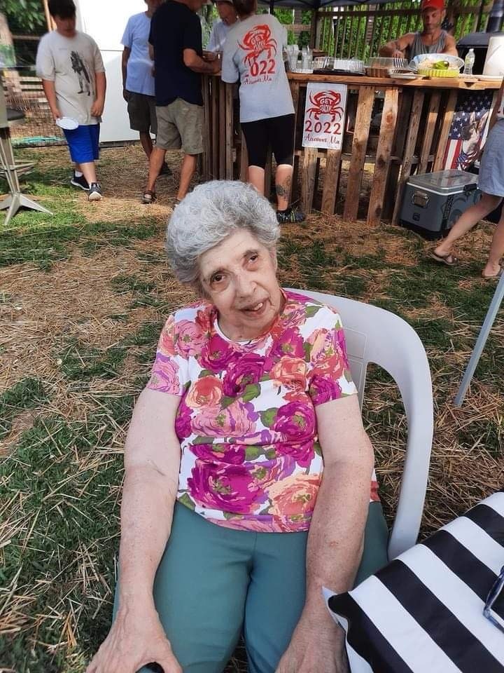 Obituary of Yvette Lucille Roy