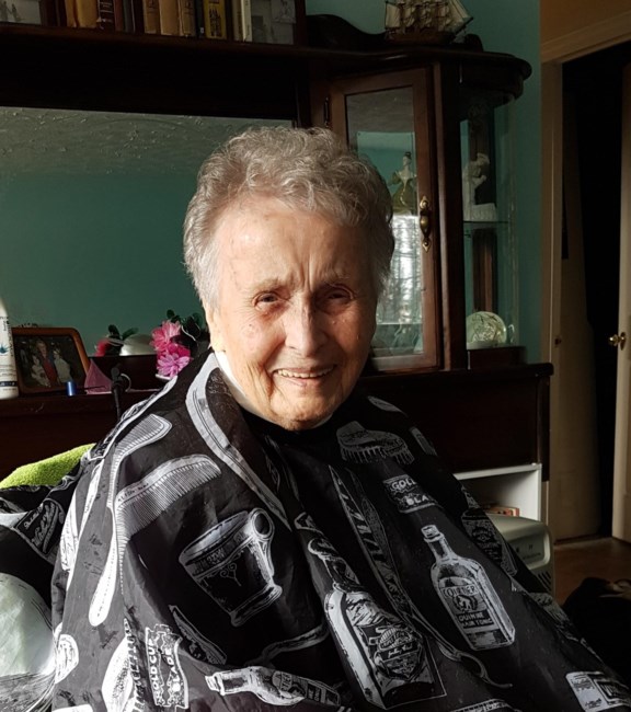 Obituary of Gwendolyn Violet Brown