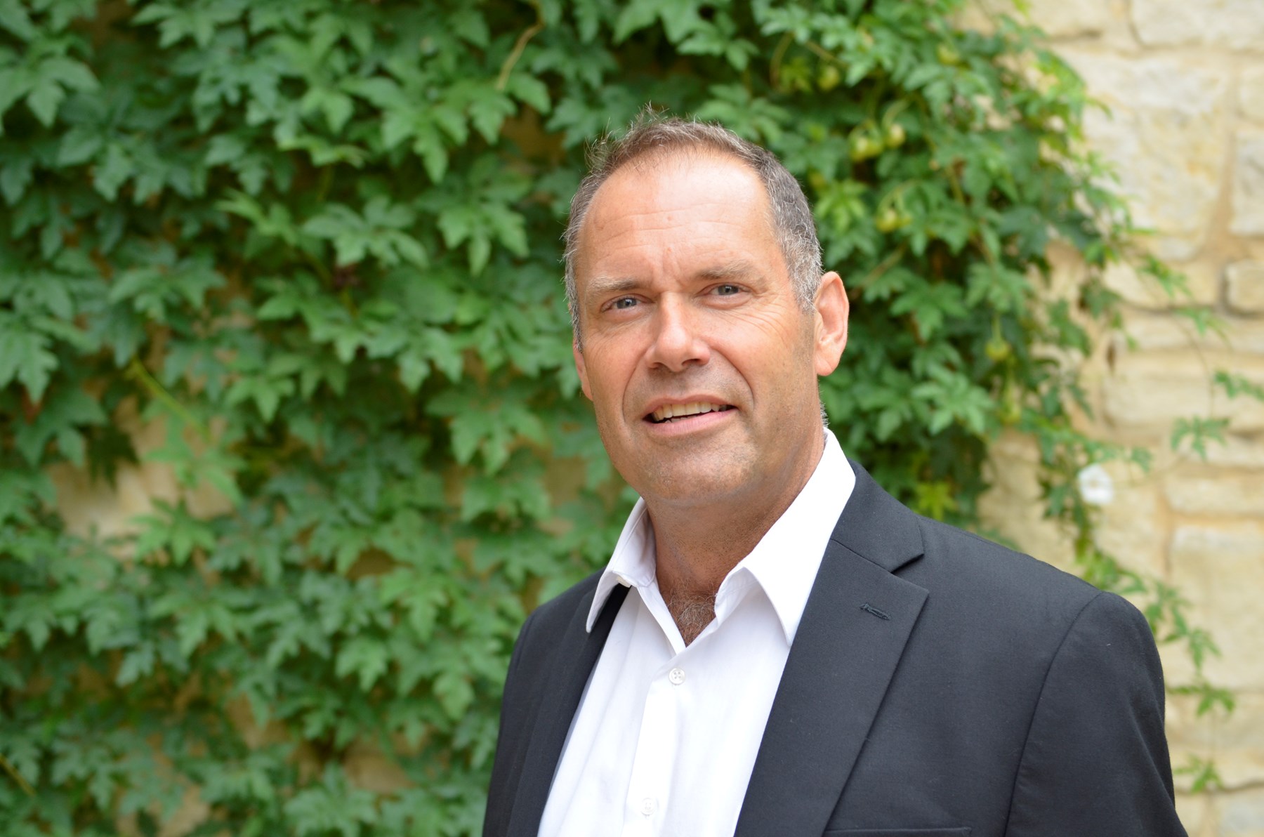 Obituary of Mark Trevor Simmons