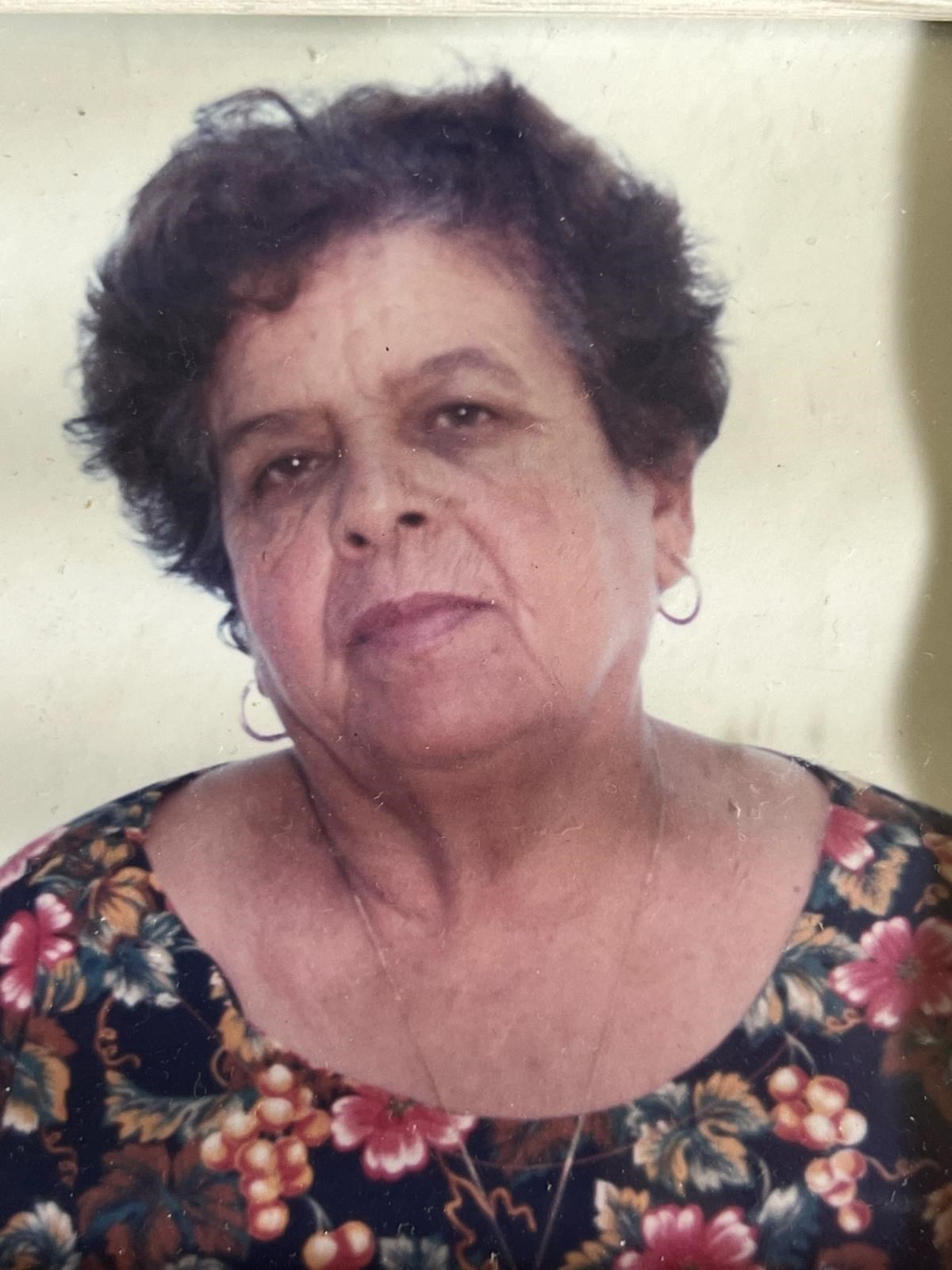 Obituary of Esperanza Leija de Gomez