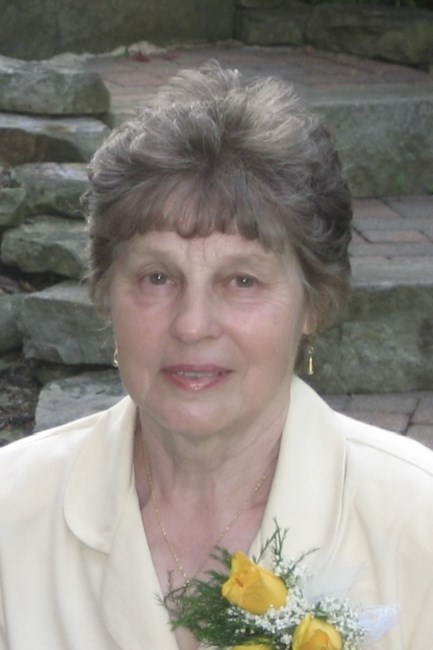Obituary of Theresia Helfrich