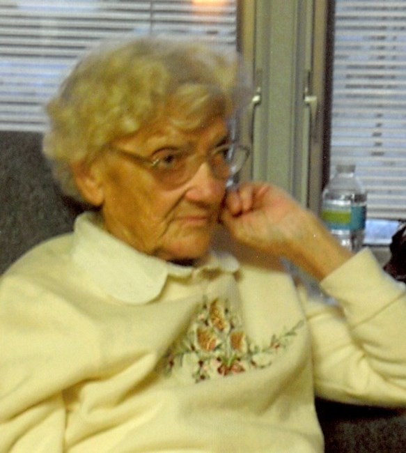 Obituary of Myrtle LLoyd