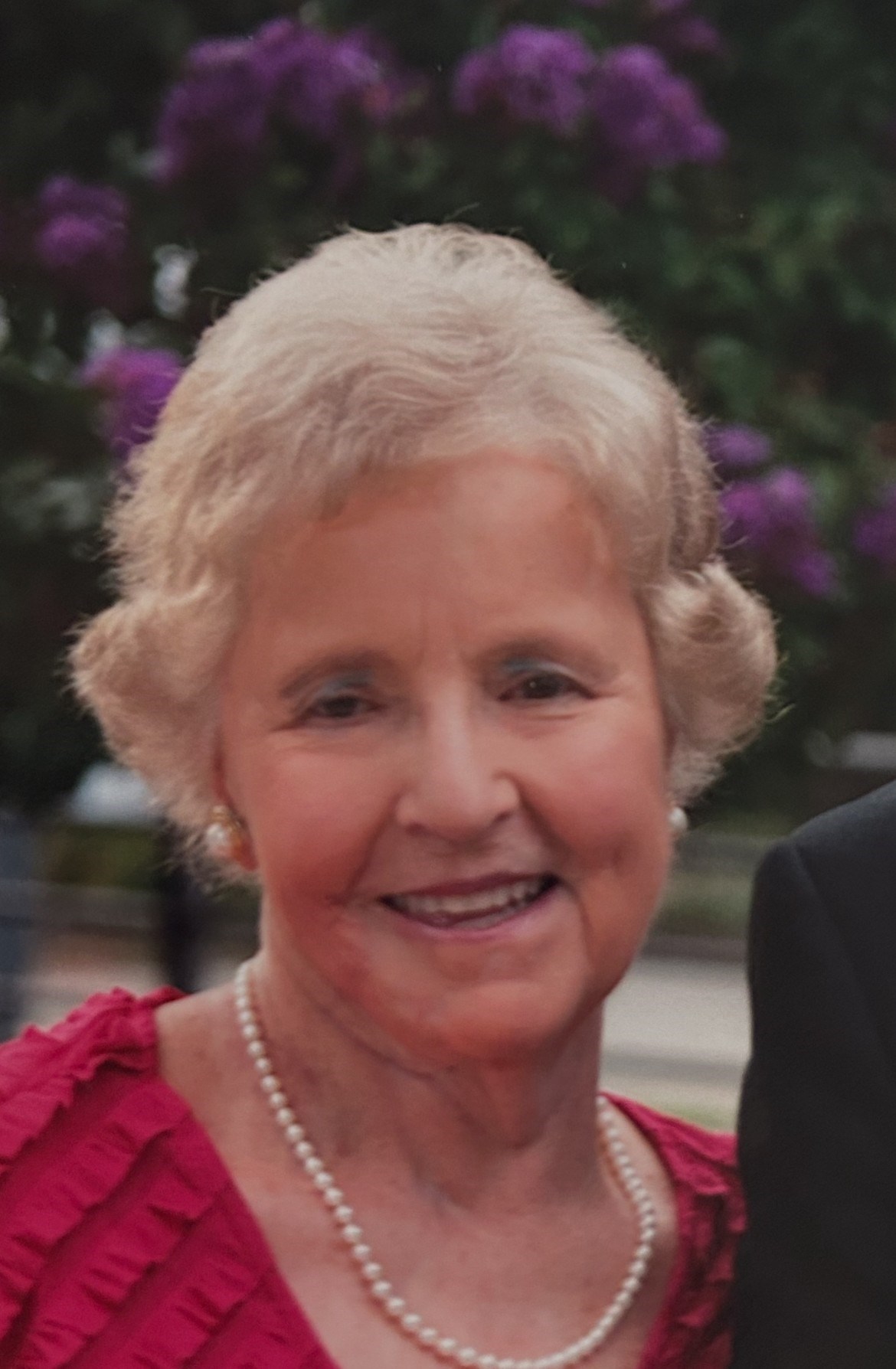 Obituary of Ann Battle Smith Hall