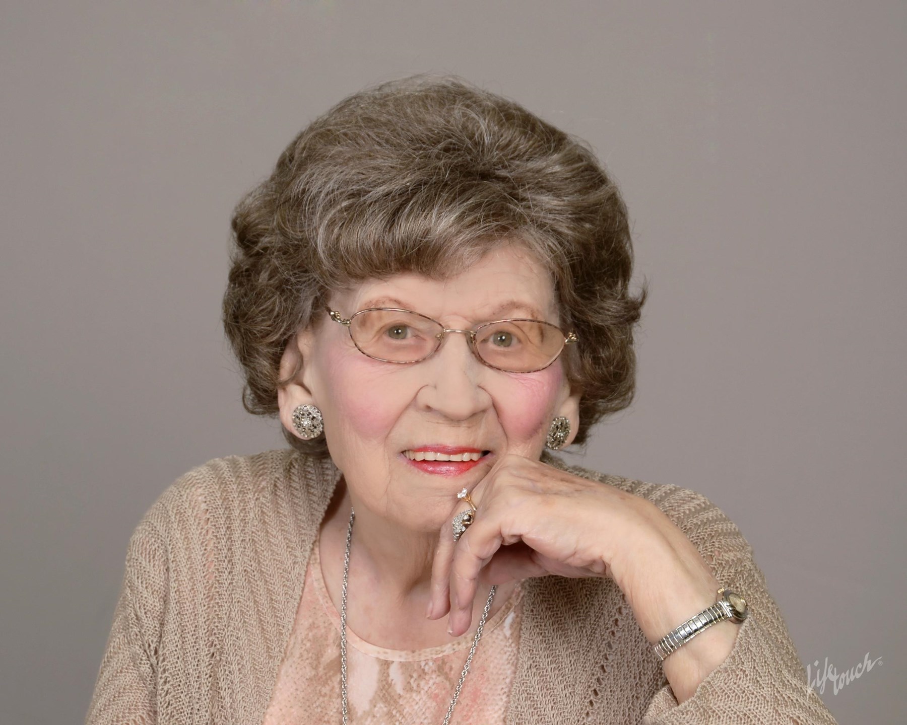 Obituary of Helen E Morrow