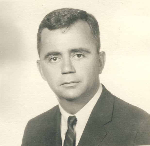 Obituario de Peter Francis. Donovan