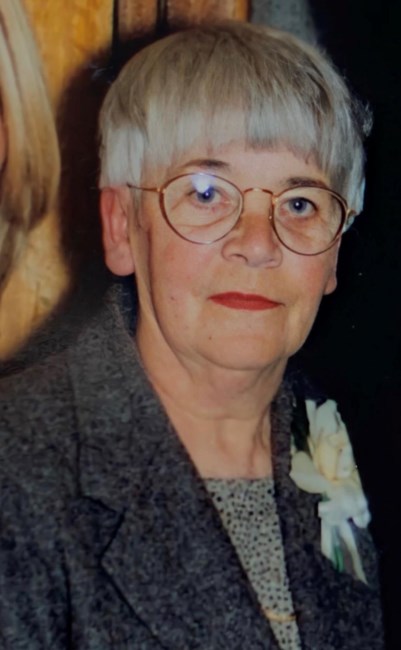 Obituary of Dolores F. Paiva