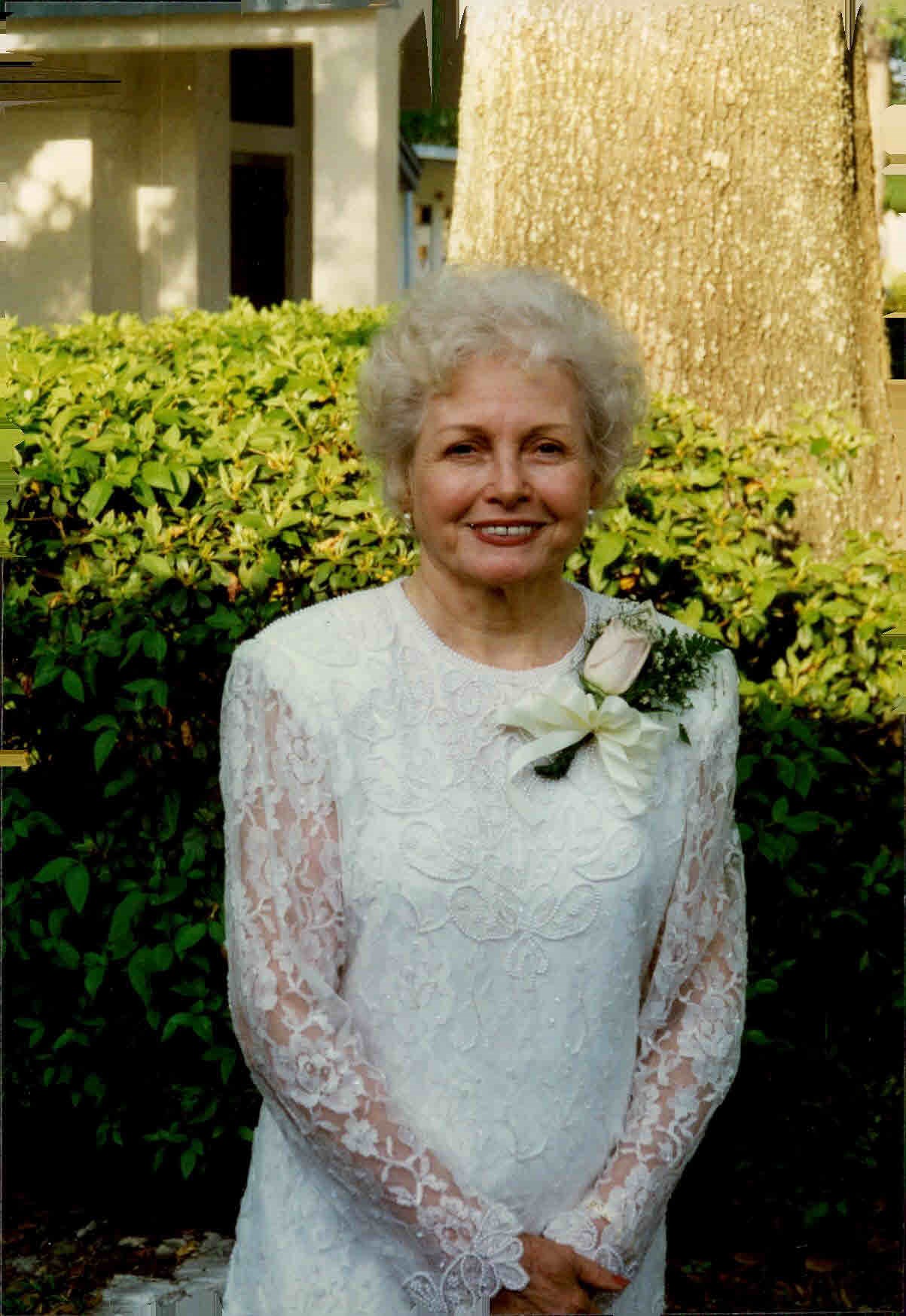 Obituary of Myrtle Davis Crews