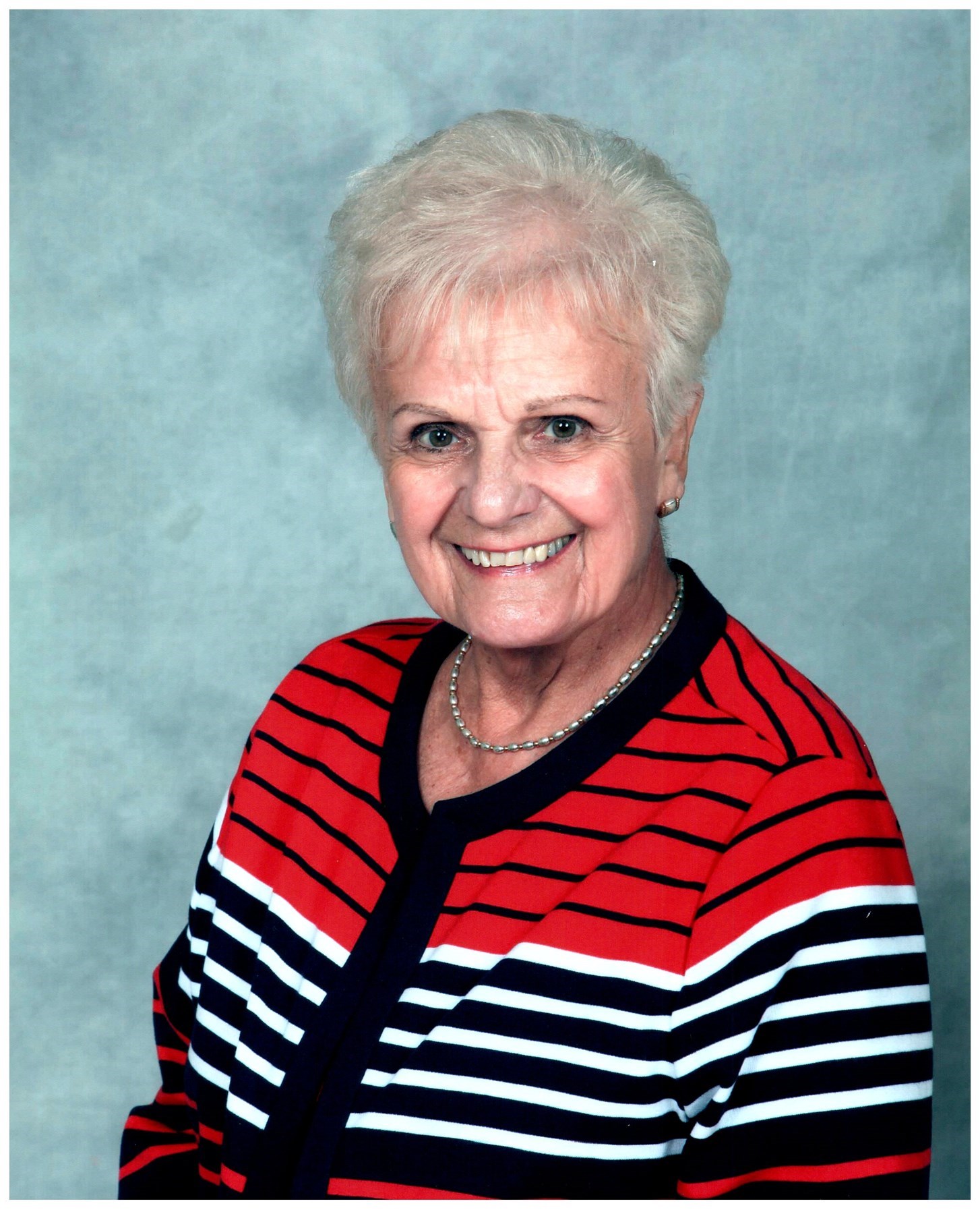 Loretta Irma Pavlik Obituary - Oak Lawn, IL