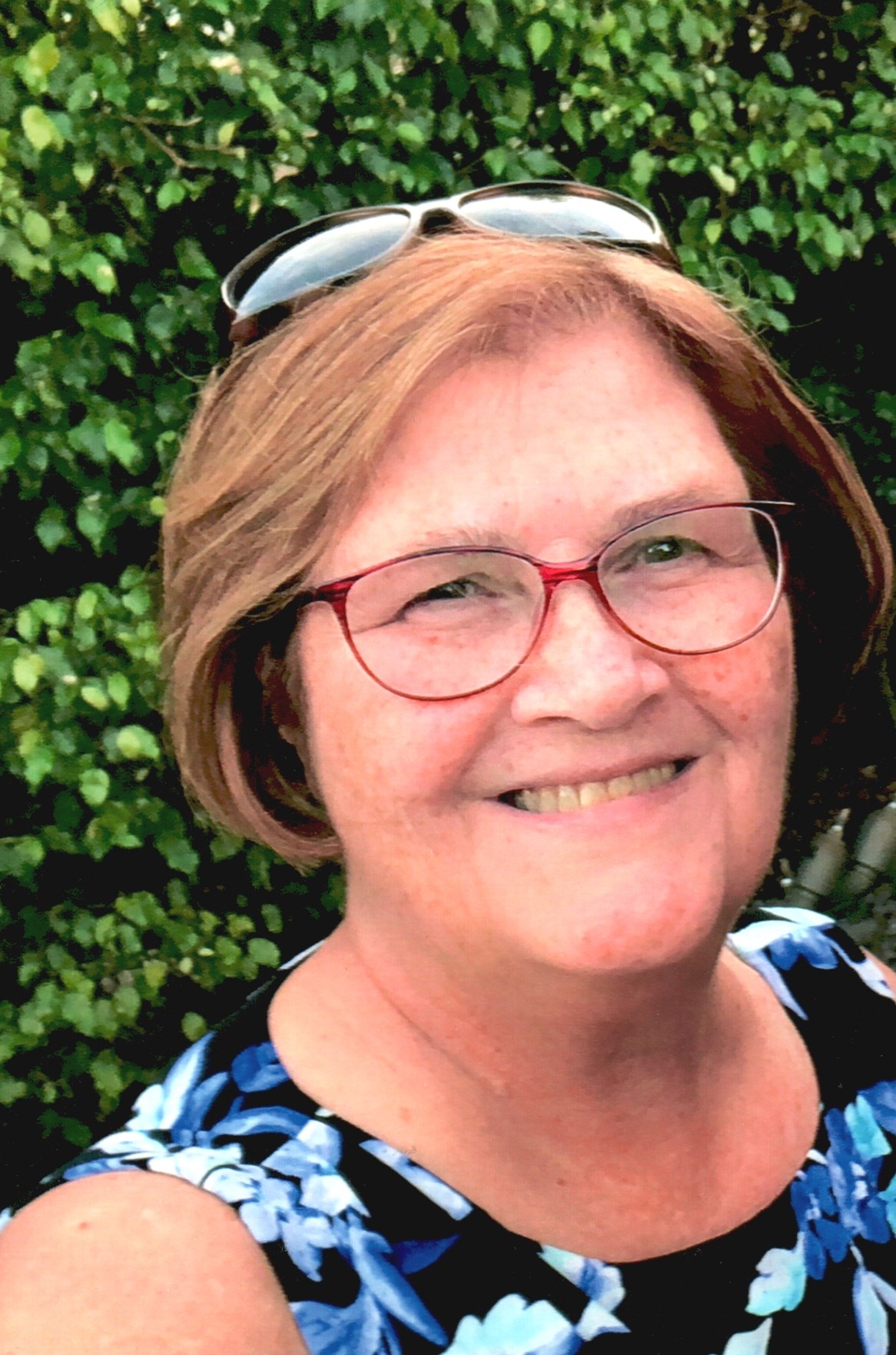 Obituary of Deborah "Debbie" Dunn Lutchkus