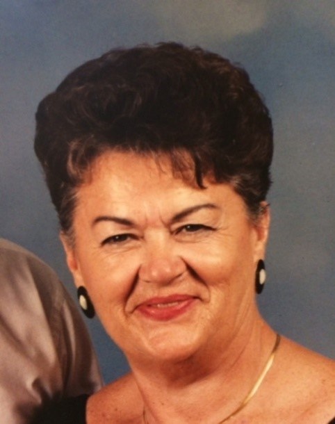 Obituary of Vivian W MacPherson