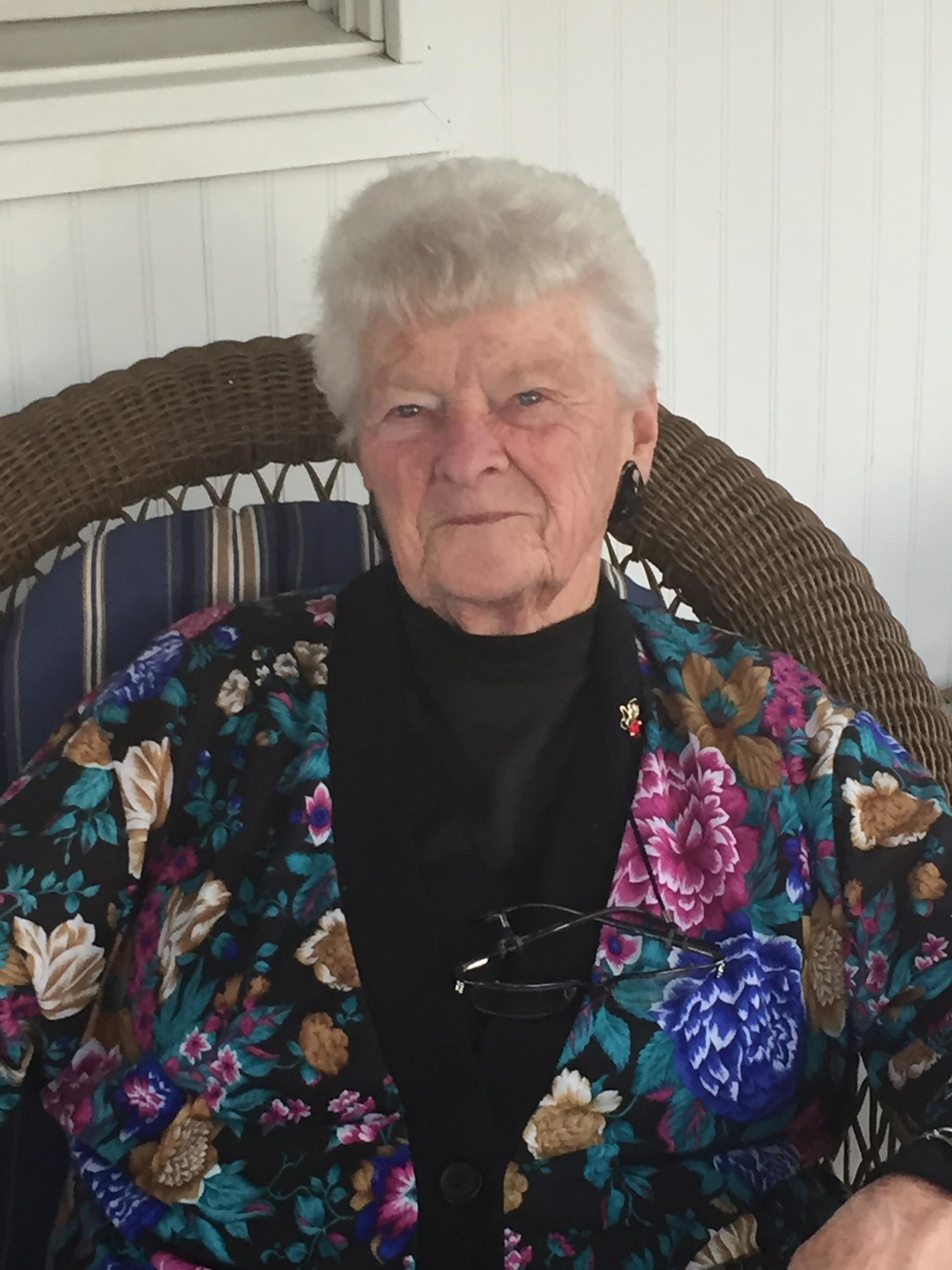 Obituario de Eileen Ruth Combs