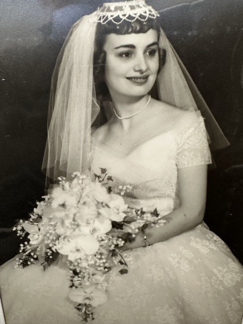 Obituary of Bonnie E. Holmes