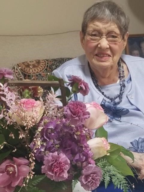 Obituary of Phyllis B Roberts