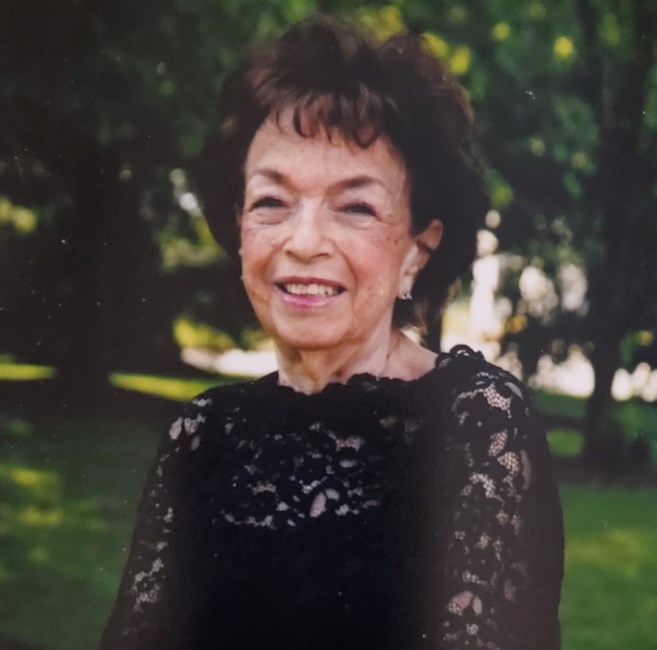 Obituary of Harriet Levine