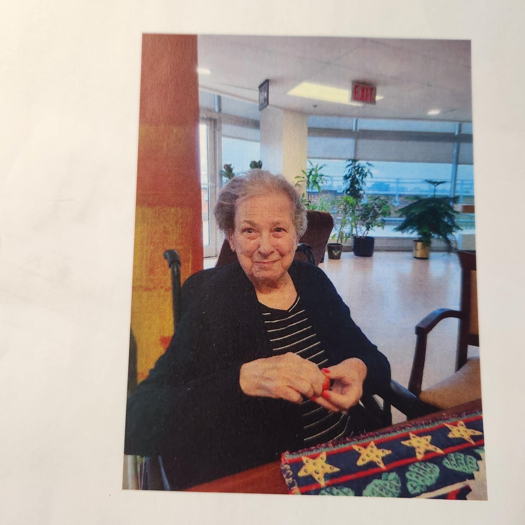 Obituario de Yvette Lussier