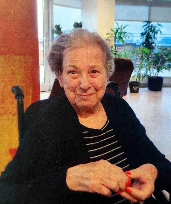 Obituario de Yvette Lussier