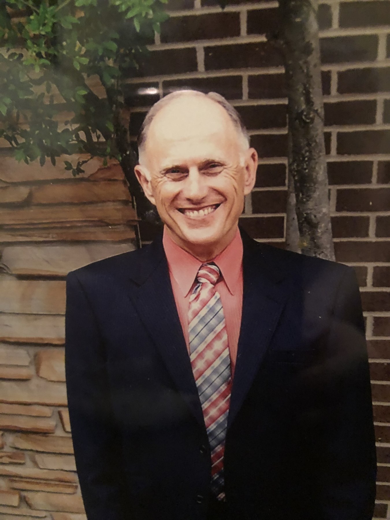 Obituary of Don Thompson