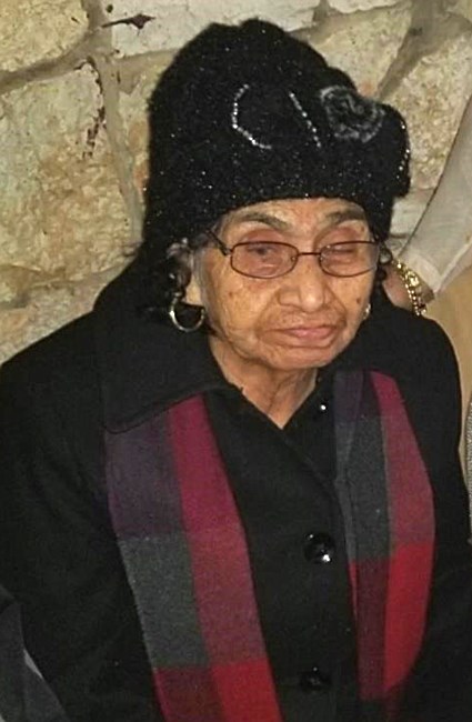 Obituary of Julia De La Paz-Estrada