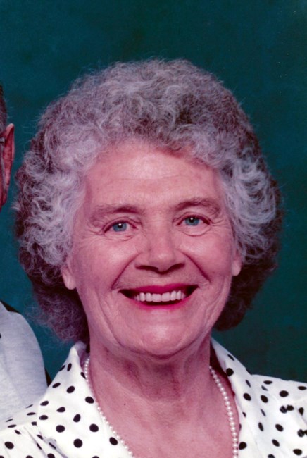 Obituario de Helen M. Sturgis
