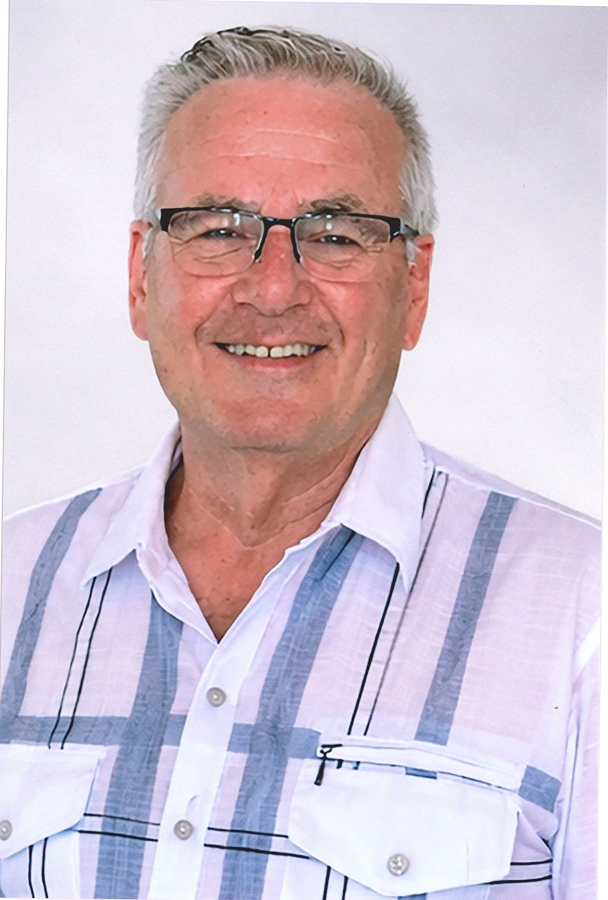 Obituary of Barry Nicholas Hole