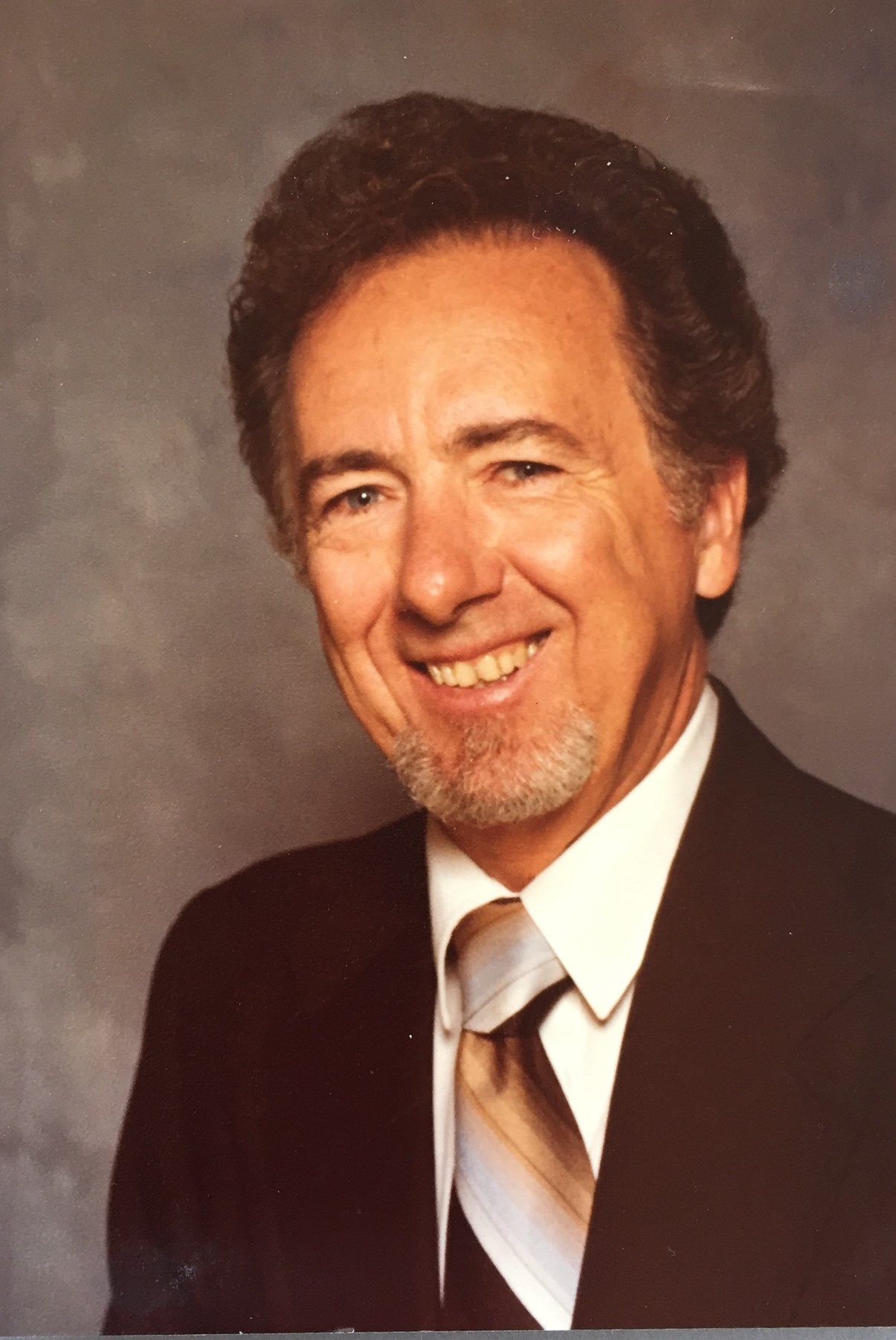 Obituary of Raymond W. Anderson