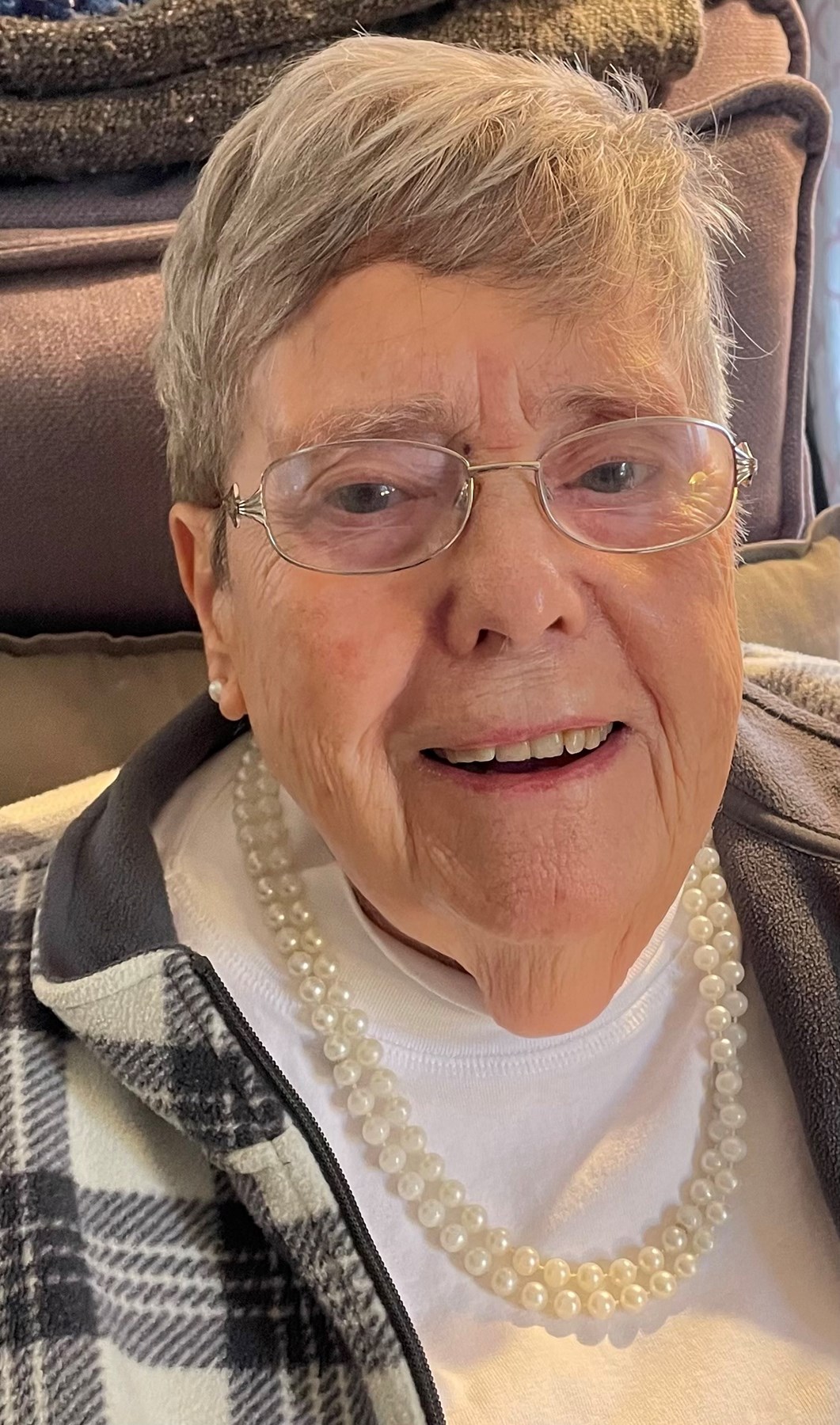 Avis de décès de June Whiteman