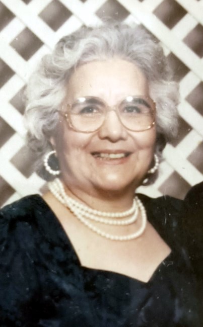 Obituary of Esther Estrada Salazar