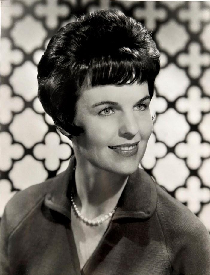 Obituary of Carlyn W Kelley