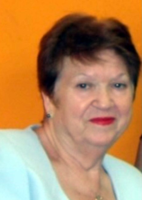 Obituario de Esperanza Salinas Colón