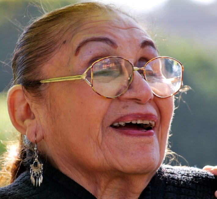 Obituary of Elvira Lara De Medina