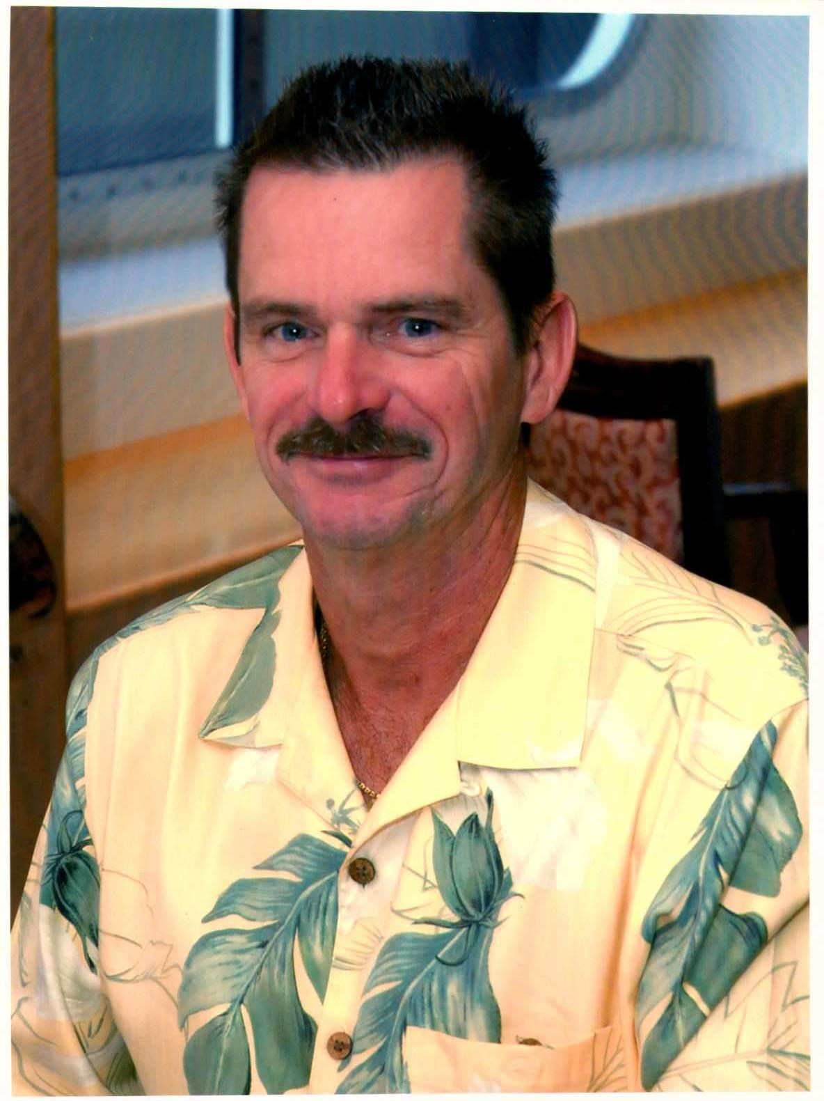 Obituario de Michael Eugene Odom