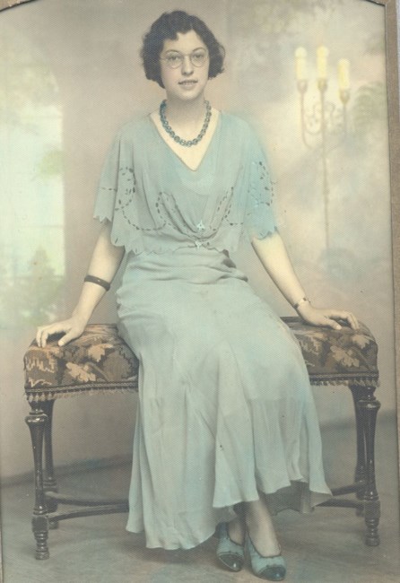 Obituary of Edith Evelyn Locke