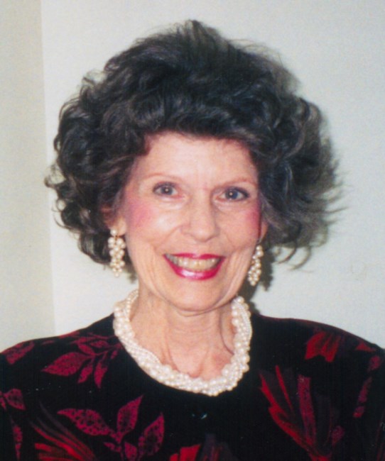 Obituary of Helen Lee Mackey