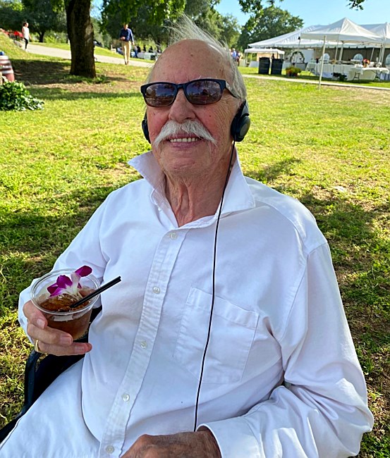 Obituary of Gilbert Lowell Hofacker