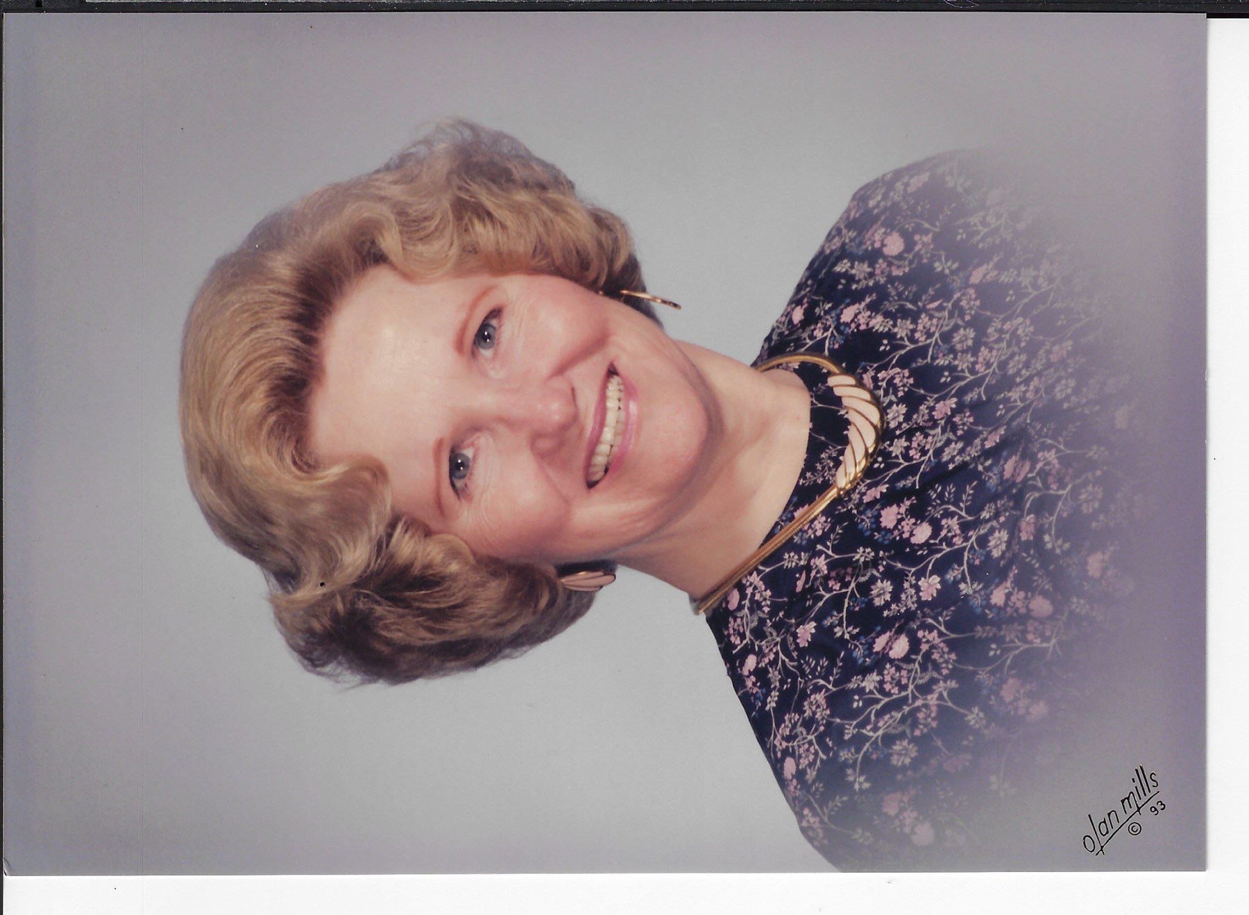 Obituary of Ernestine Wood Smith