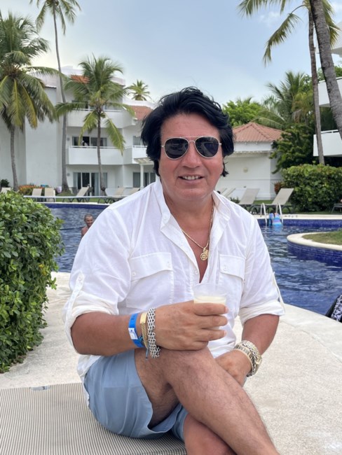 Obituary of Luis Vicente Leon