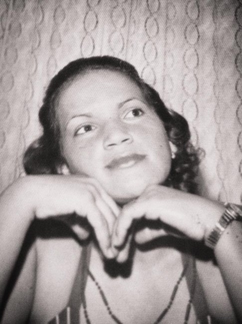 Obituary of Maria Rosa Echavarria