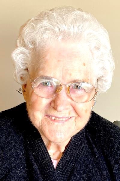 Obituary of Poldy MacLean