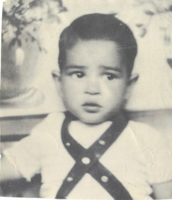 Obituary of Robert Molinar White