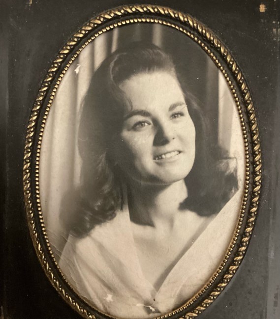 Obituario de Bonnie Carol Brady