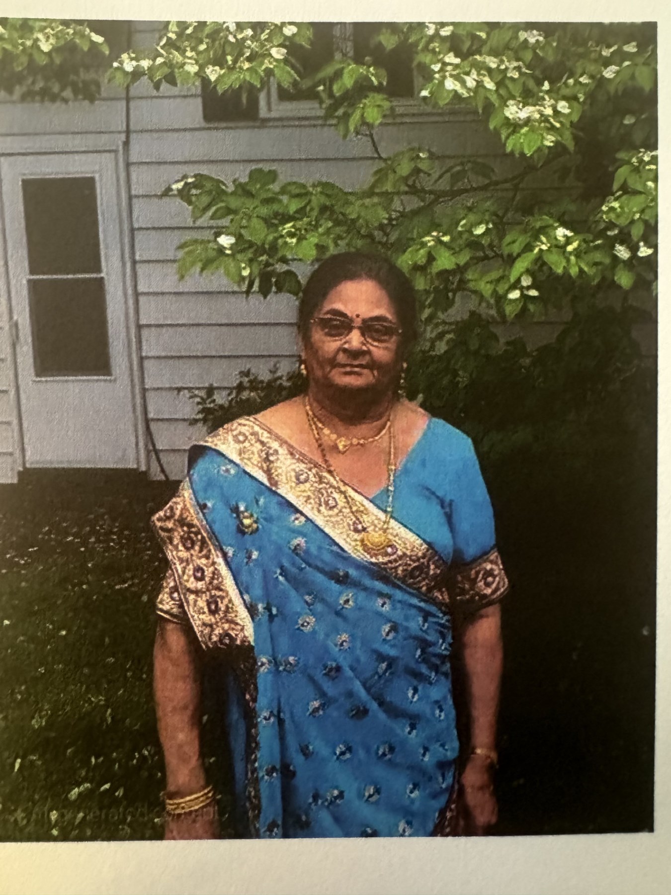 Obituario de Naliniben Gandhi