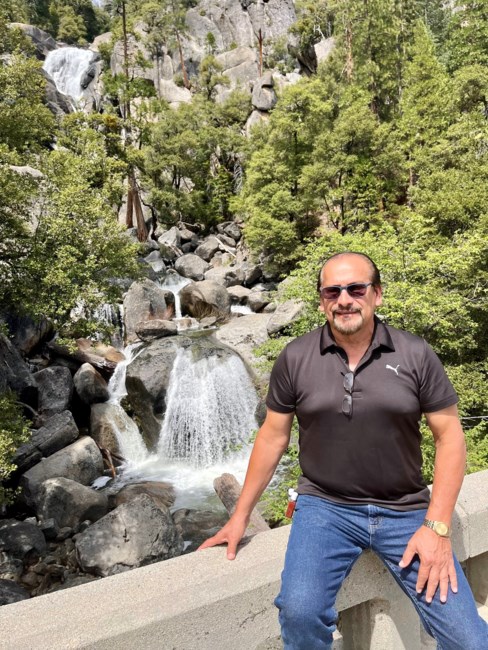 Obituary of Arturo Lopez