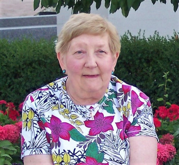 Obituario de Lorraine C. Grand
