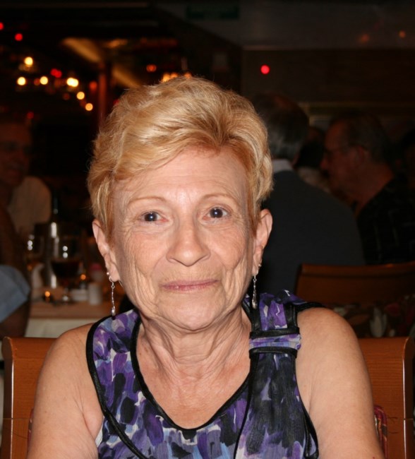 Obituario de Carol Elaine Benz