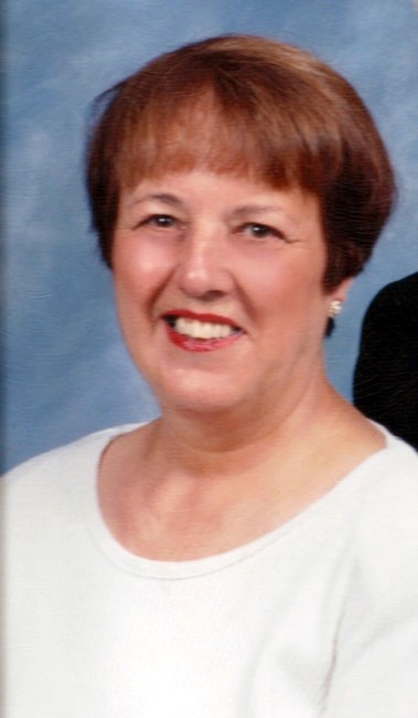 Obituary of Laurette Gertrude Descoteaux