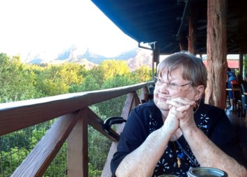 Obituary of Beatrice "Betty" Cecilia Robb